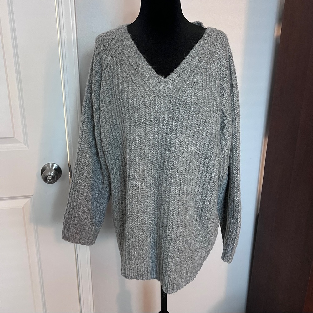 Lou & Grey Gray V-Neck Sweater